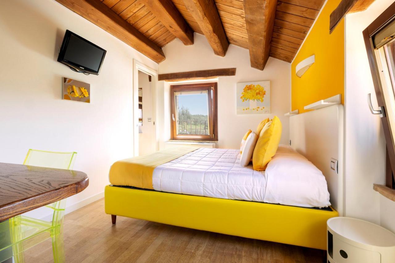 Agrirelais Collelago Farm stay Massignano